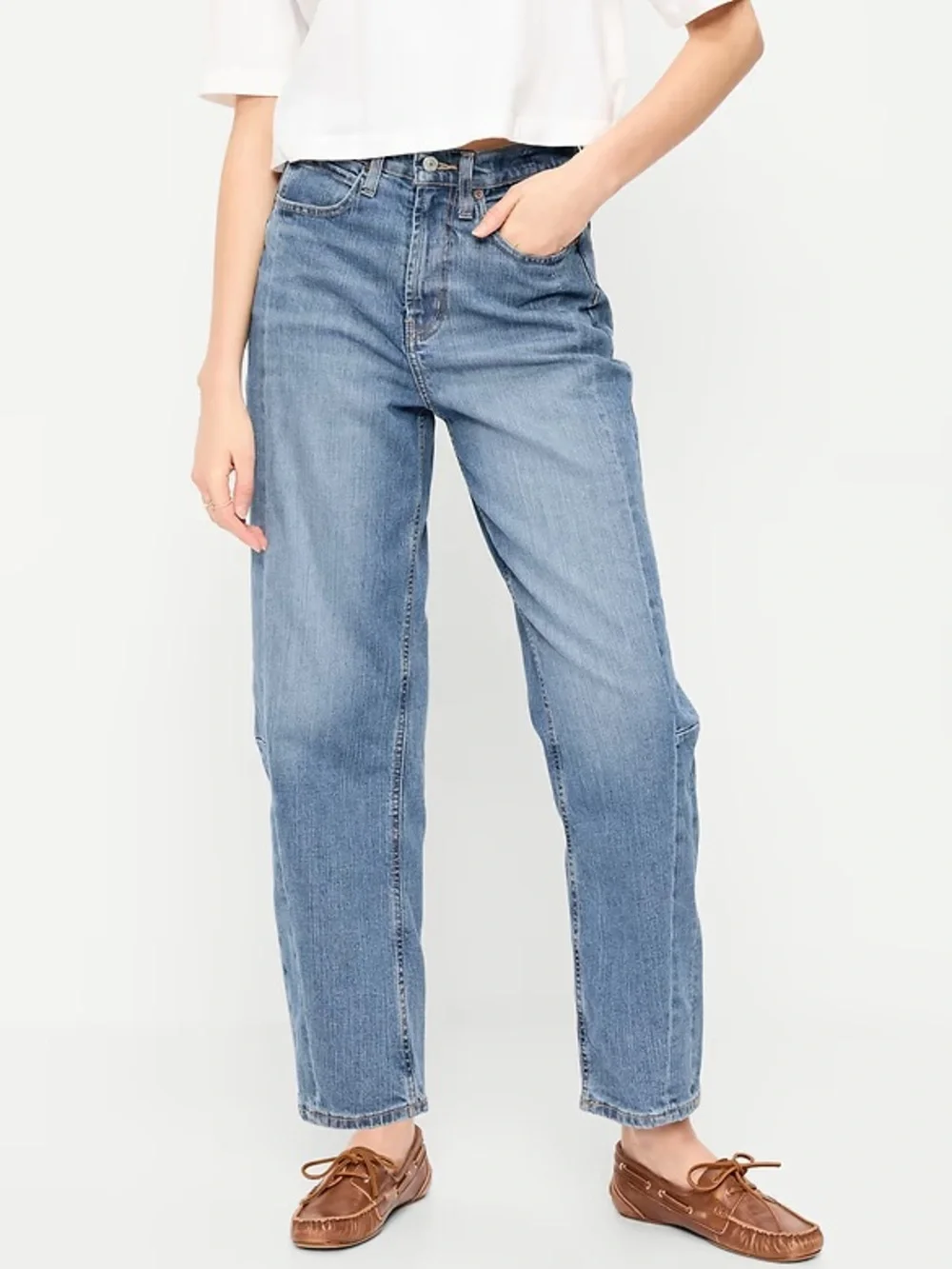 Old Navy High-Waisted Barrel Ankle Jeans - Picture 2 of 10